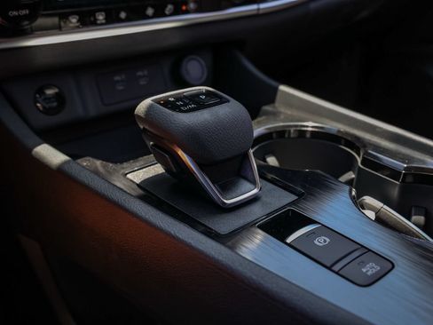 New 2026 Nissan Rogue SV AWD/4WD image 31