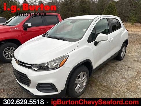 Used 2020 Chevrolet Trax LS w/ Tint and Cruise Package image 3