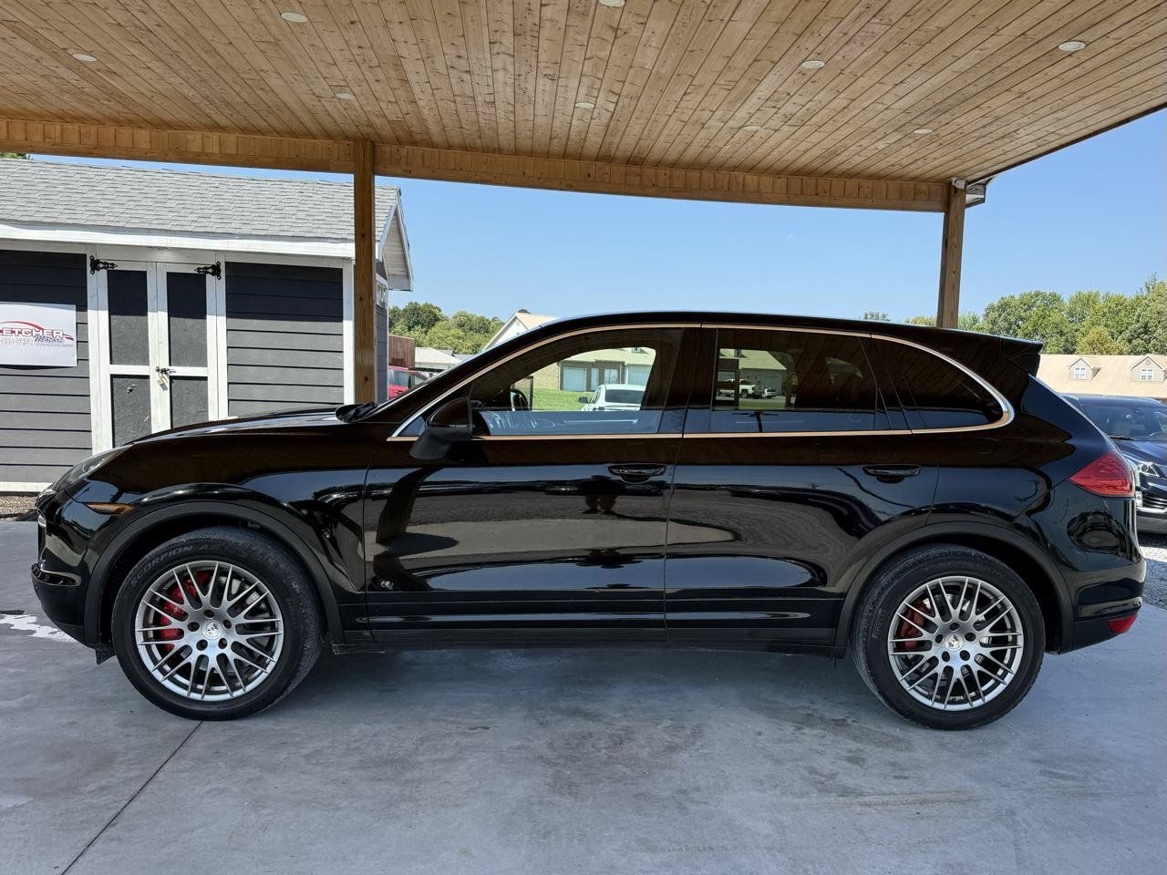 Used 2011 Porsche Cayenne Turbo AWD/4WD image 7