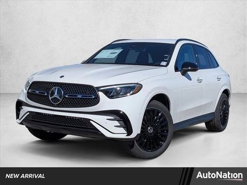 Used 2026 Mercedes-Benz GLC 300 image 1