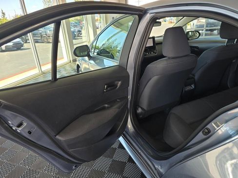 Used 2023 Toyota Corolla LE FWD image 35