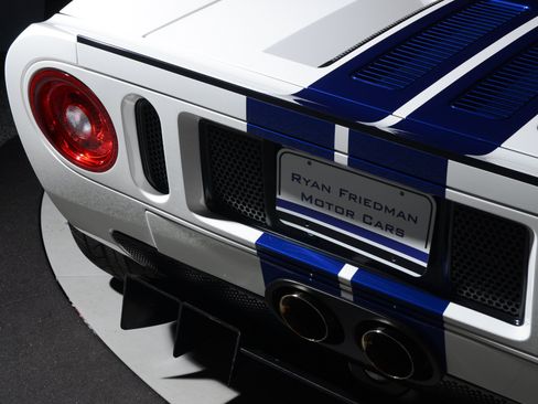 Used 2006 Ford GT RWD image 30