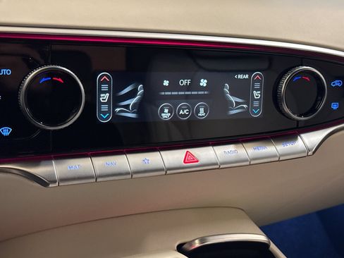 New 2025 Genesis Electrified GV70 Advanced image 23