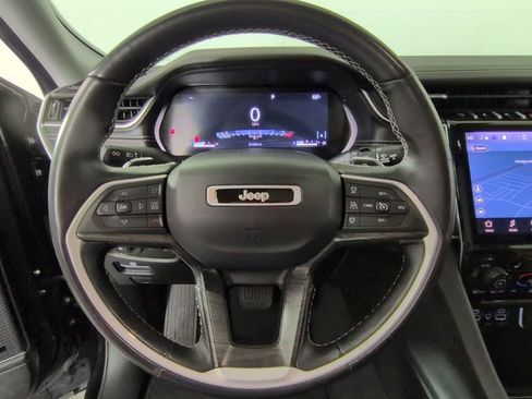 Used 2021 Jeep Grand Cherokee L Limited AWD/4WD image 23