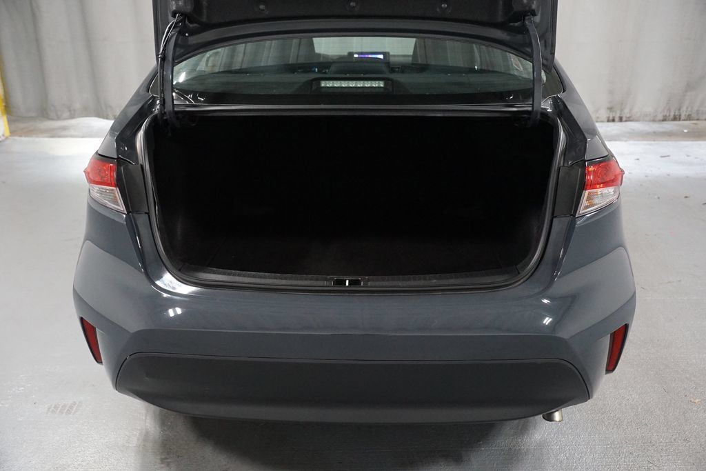 Certified 2024 Toyota Corolla LE FWD image 31