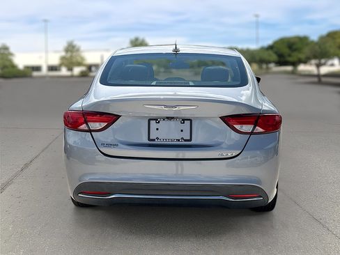 Used 2016 Chrysler 200 Limited w/ Anniversary Edition FWD image 7