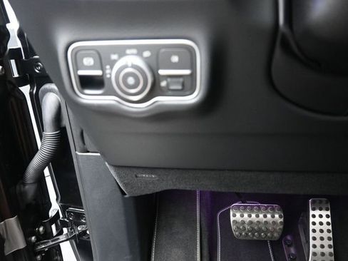 Used 2025 Mercedes-Benz G 63 AMG 4MATIC image 16