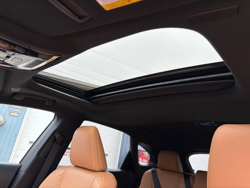 Used 2025 Lexus RX 350 AWD image 36