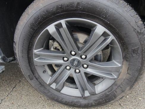 Used 2023 Ford F150 XLT w/ Equipment Group 302A High image 15