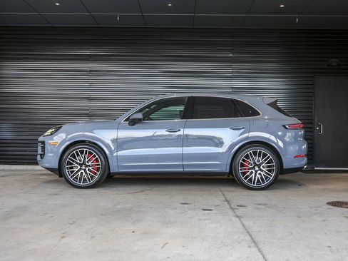 New 2026 Porsche Cayenne S AWD/4WD image 2