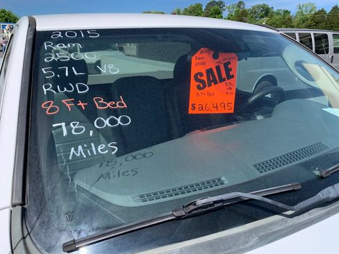 Used 2015 RAM 2500 Tradesman RWD image 3