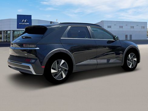 New 2025 Hyundai Ioniq 5 SEL image 8