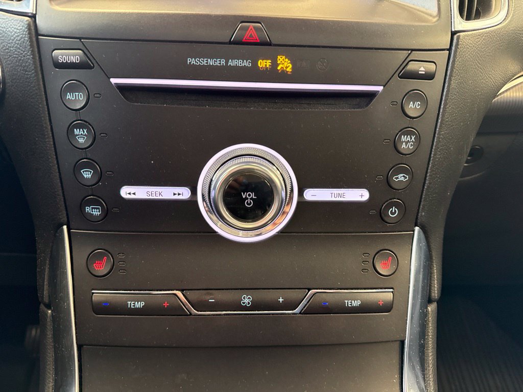 Used 2019 Ford Edge Titanium w/ Cold Weather Package AWD/4WD image 22