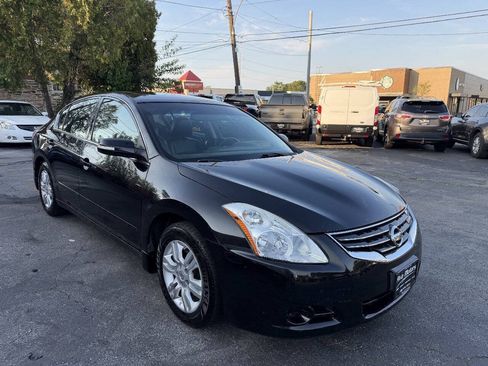 Used 2011 Nissan Altima 2.5 SL w/ 2.5SL Pkg FWD image 2