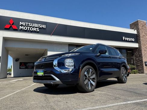 New 2026 Mitsubishi Outlander SEL FWD image 1
