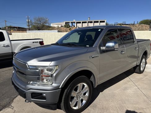 Used 2020 Ford F150 Platinum w/ Equipment Group 701A Luxury image 3