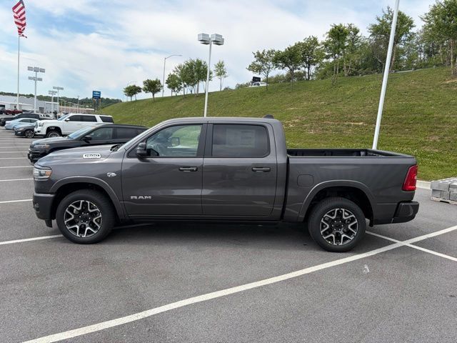 New 2026 RAM 1500 Laramie AWD/4WD image 3