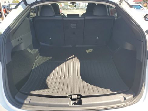 Used 2021 Tesla Model Y Long Range image 7