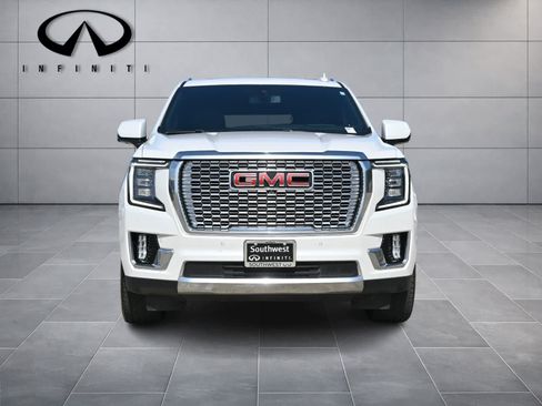 Used 2022 GMC Yukon Denali RWD image 2