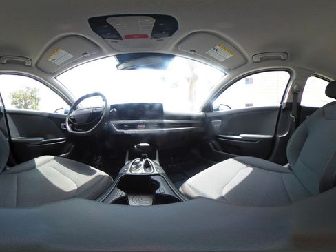 Used 2025 Kia K4 FWD image 42