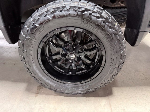 Used 2020 Chevrolet Silverado 2500 High Country w/ Z71 Off-Road Package AWD/4WD image 7