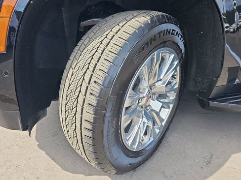 Used 2025 GMC Yukon Denali image 36