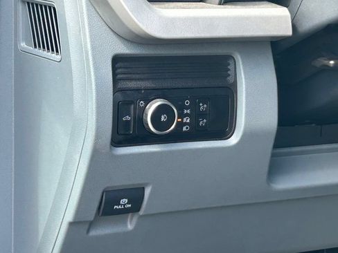 Used 2025 Ford F250 XLT AWD/4WD image 36