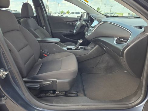 Used 2021 Chevrolet Malibu LT image 19