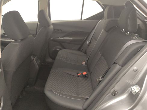 Used 2023 Nissan Kicks SV FWD image 18