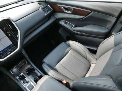 Certified 2025 Subaru Ascent Touring AWD/4WD image 11