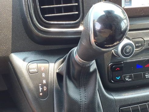Used 2023 RAM ProMaster 2500 FWD image 9