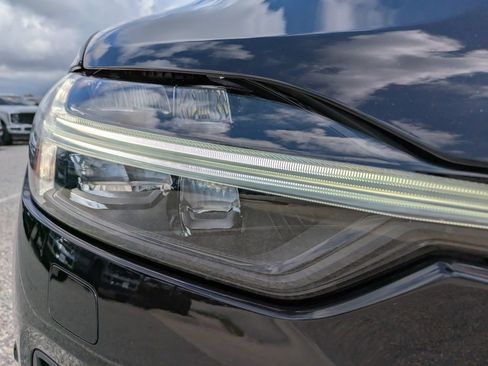 Certified 2022 Volvo XC60 B6 Inscription w/ Advanced Package image 10