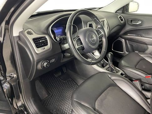 Used 2018 Jeep Compass Latitude w/ Popular Equipment Group image 3