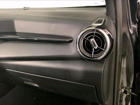 Used 2025 Chevrolet Equinox LT w/ Safety and Technology Package image 16