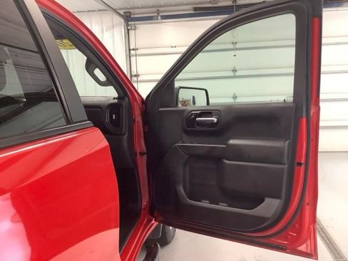 Used 2020 Chevrolet Silverado 1500 Custom w/ Custom Value Package AWD/4WD image 11