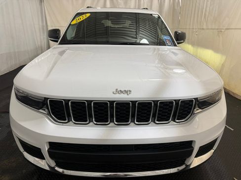 Used 2022 Jeep Grand Cherokee L Limited image 3