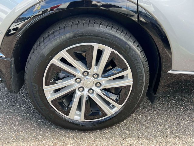 Used 2024 Cadillac Lyriq Tech w/ Driver Assist Package AWD/4WD image 8