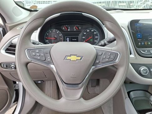 Used 2024 Chevrolet Malibu LS FWD image 16