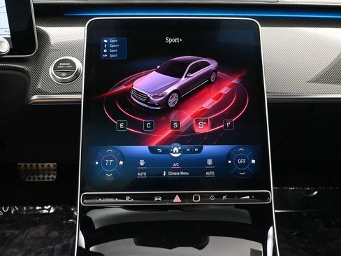 Used 2022 Mercedes-Benz S 580 4MATIC Sedan w/ AMG Line Package image 47