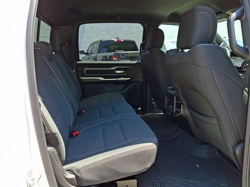 Used 2022 RAM 1500 Big Horn AWD/4WD image 15