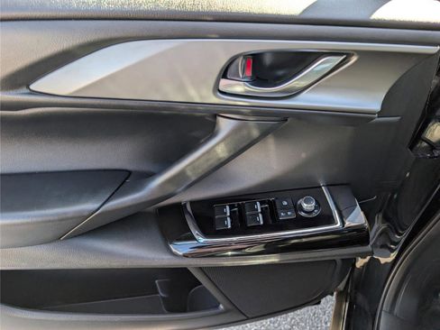 Used 2023 MAZDA CX-9 Touring image 21