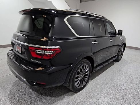 Used 2021 Nissan Armada Platinum image 4
