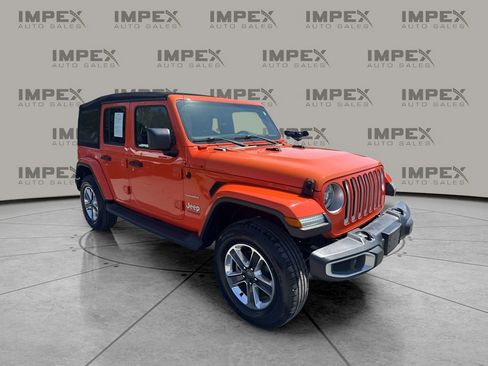 Used 2018 Jeep Wrangler Unlimited Sahara image 7