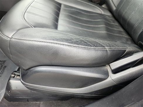 Certified 2016 Mercedes-Benz GLE 350 4MATIC image 9