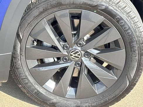 Used 2024 Volkswagen Taos S image 30