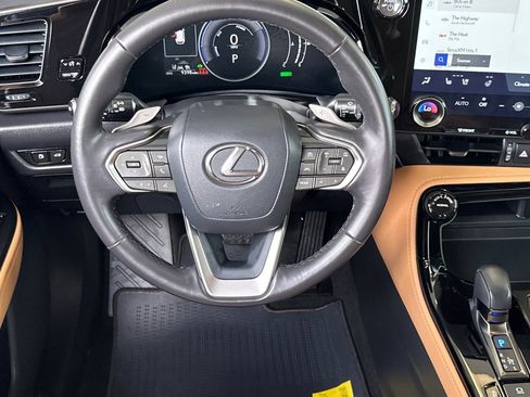 Used 2025 Lexus NX 350h AWD w/ Cold Area Package image 11