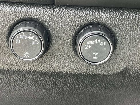 Used 2017 Chevrolet Colorado LT AWD/4WD image 29