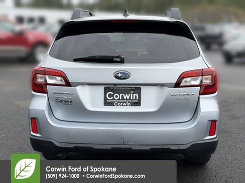 Used 2017 Subaru Outback 2.5i Premium AWD/4WD image 16