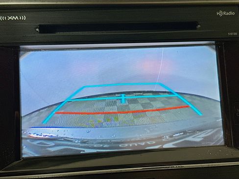 Used 2016 Toyota Avalon XLE Premium image 14