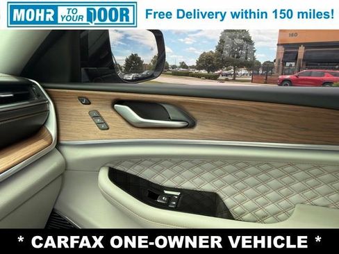 Used 2021 Jeep Grand Cherokee L Summit w/ Luxury Tech Group V AWD/4WD image 28